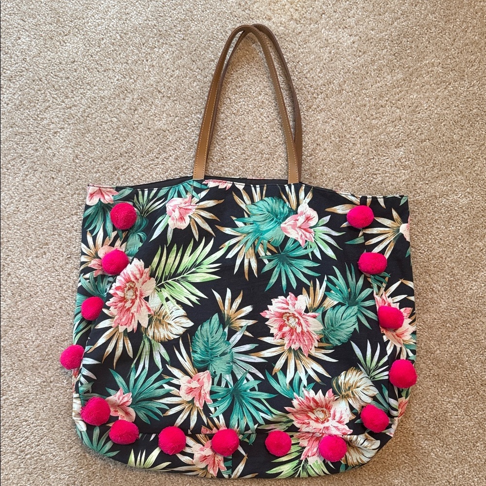 Ble resort collection designs in Greece floral Pom Pom tote beach bag blue pink
